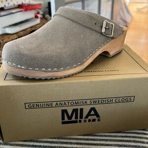 MIA Swedish Clogs